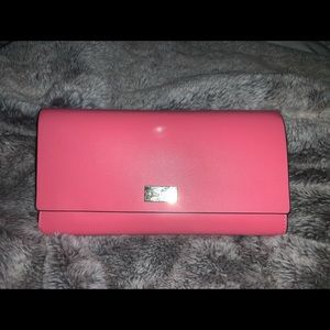 Kate Spade Putnam Drive Pim leather wallet.